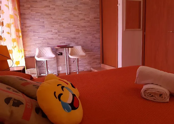 Republic Bed and breakfast 3*