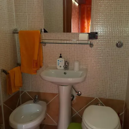 阿尔盖罗共和住宿加早餐酒店 3*