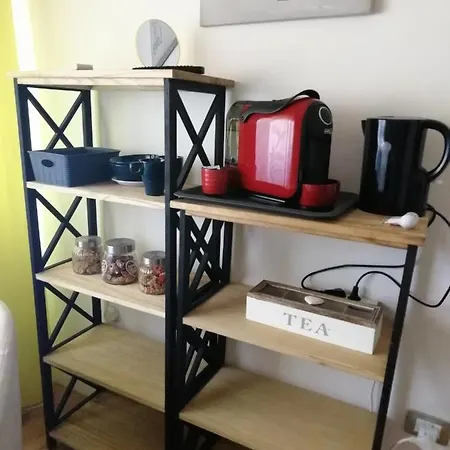 Republic Bed & Breakfast 2*