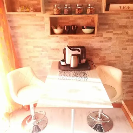 Republic Bed & Breakfast 2*